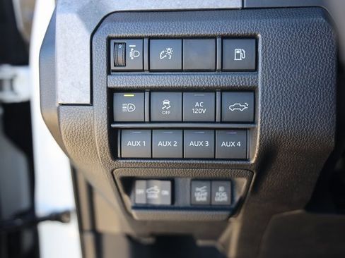 New 2025 Toyota Tacoma Trailhunter image 17