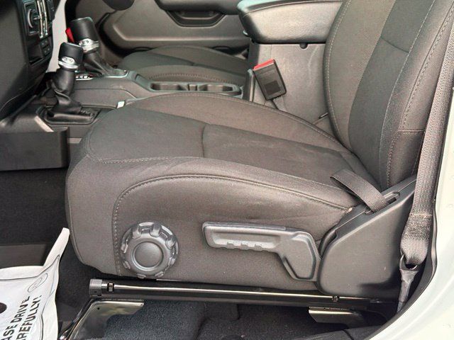 Used 2022 Jeep Wrangler Unlimited Sport AWD/4WD image 14