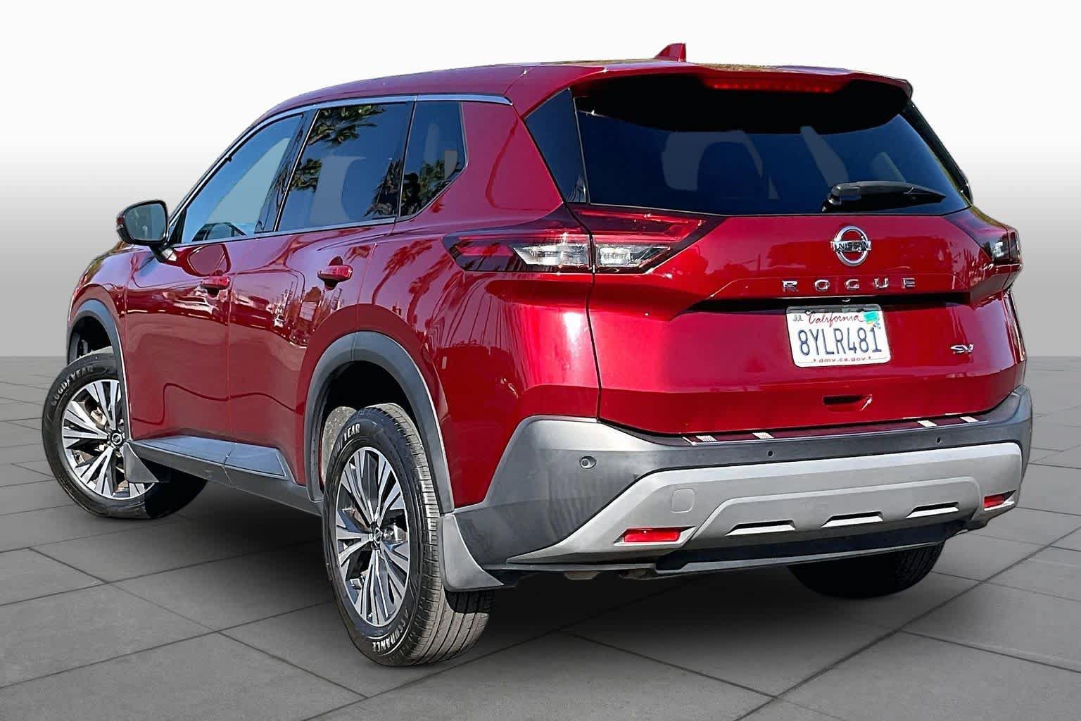 Used 2021 Nissan Rogue SV FWD image 11