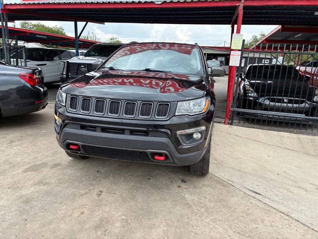 Used 2020 Jeep Compass Trailhawk AWD/4WD image 3
