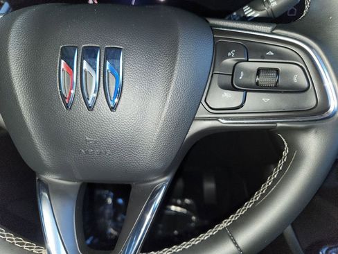 Used 2025 Buick Encore GX Preferred image 24