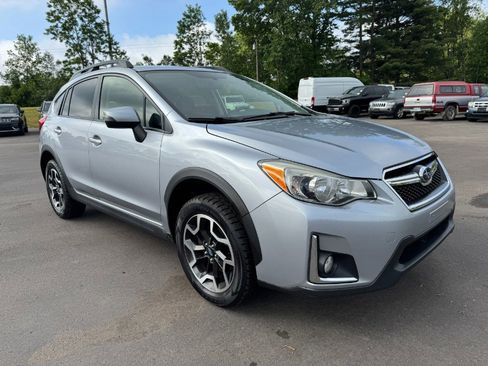Used 2017 Subaru Crosstrek 2.0i Limited AWD/4WD image 7
