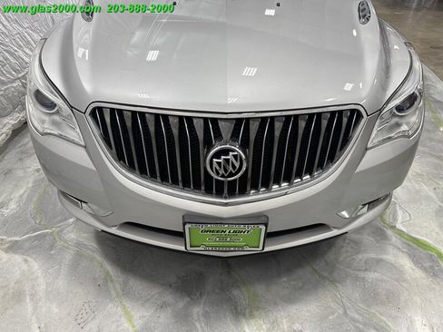 Used 2017 Buick Enclave Premium AWD/4WD image 18