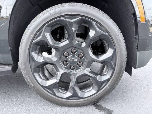 New 2026 Chevrolet Suburban RST image 35