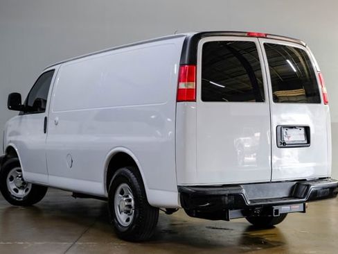 Used 2013 Chevrolet Express 2500 w/ Cold Climate Package image 14
