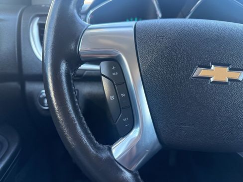 Used 2015 Chevrolet Traverse LT image 29