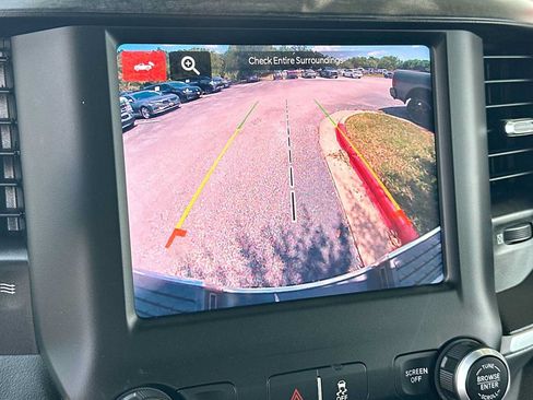 Used 2024 RAM 2500 Big Horn AWD/4WD image 20