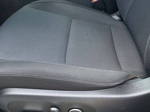 Used 2025 Hyundai Kona SEL FWD image 22