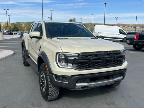 Used 2025 Ford Ranger Raptor AWD/4WD image 4
