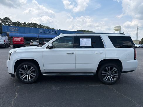Used 2017 GMC Yukon SLT AWD/4WD image 6