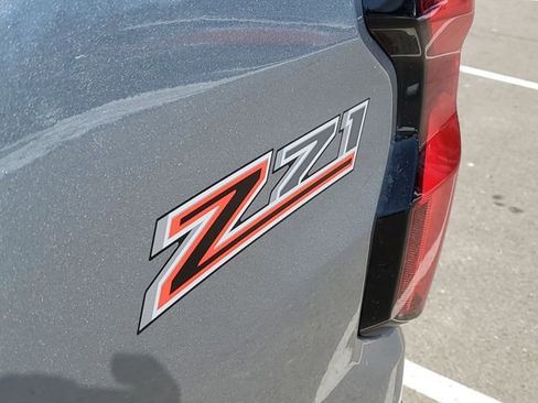 Used 2023 Chevrolet Colorado Z71 w/ Z71 Convenience Package 2 image 35