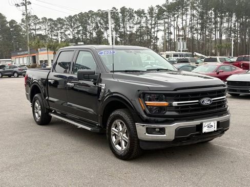 Used 2025 Ford F150 XLT w/ Equipment Group 301A Standard image 7