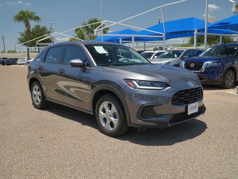 Used 2024 Honda HR-V LX image 3