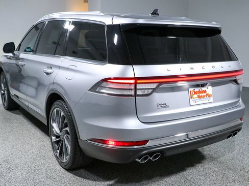 Used 2022 Lincoln Aviator Reserve w/ Equipment Group 201A AWD/4WD image 9