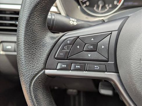 Used 2024 Nissan Altima 2.5 SV FWD image 11