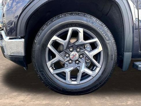 Used 2022 GMC Sierra 1500 SLT image 34