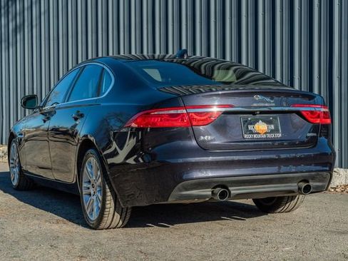 Used 2016 Jaguar XF Premium image 4
