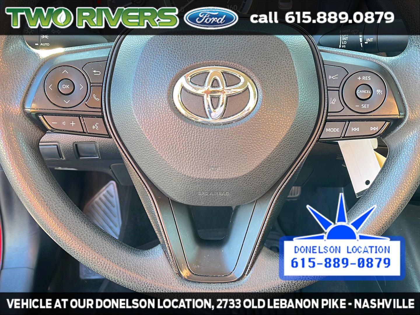 Used 2020 Toyota Corolla LE FWD image 17
