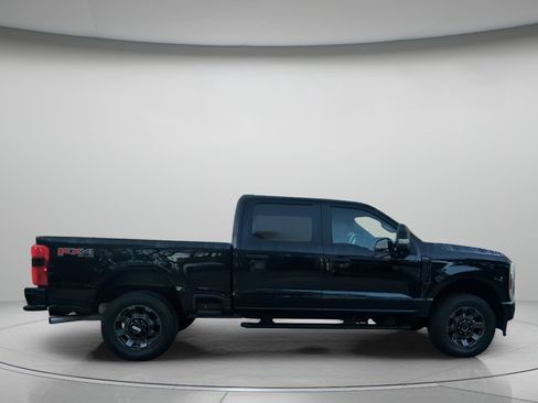 Certified 2024 Ford F250 XL w/ STX Appearance Package AWD/4WD image 32