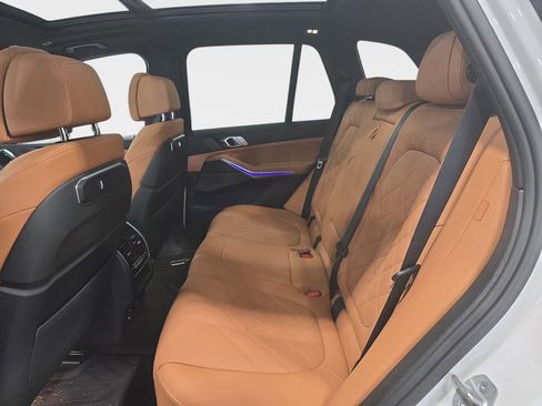 Certified 2025 BMW X5 sDrive40i w/ Climate Comfort Package image 27