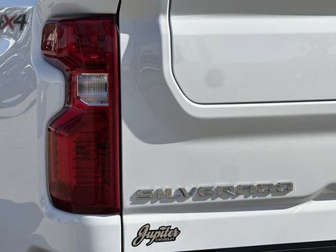 New 2025 Chevrolet Silverado 2500 W/T image 8