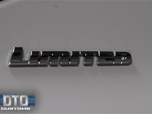 Used 2024 Toyota Tundra Limited image 22