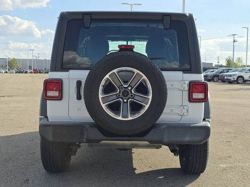 Used 2021 Jeep Wrangler Unlimited Sport image 17