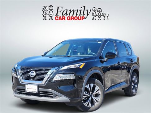 Used 2023 Nissan Rogue SV image 1