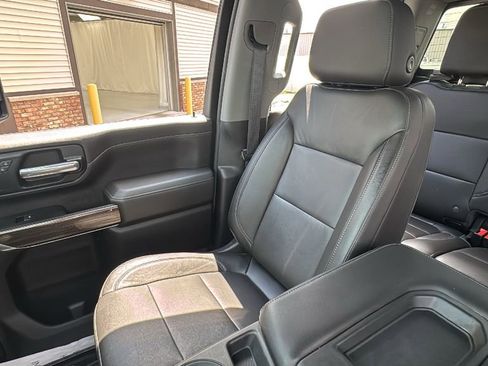 Used 2020 Chevrolet Silverado 2500 LT w/ Convenience Package AWD/4WD image 13