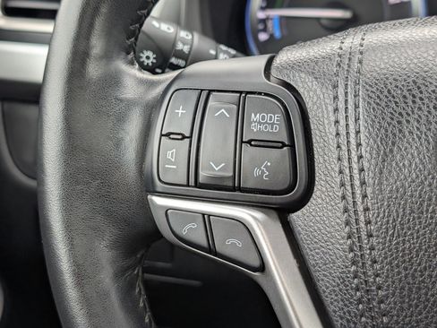 Used 2017 Toyota Highlander Limited Platinum image 26