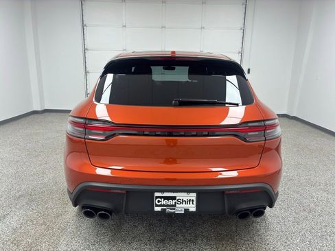 Used 2023 Porsche Macan w/ Premium Package Plus image 8