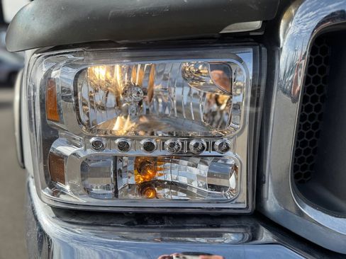 Used 2002 Ford F350 Lariat image 41