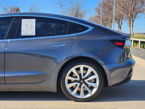 Used 2018 Tesla Model 3 Long Range image 10