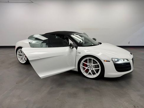 Used 2011 Audi R8 V10 AWD/4WD image 43