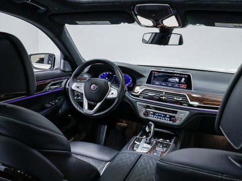 Used 2020 BMW ALPINA B7 xDrive w/ Luxury Rear Seating Package image 41