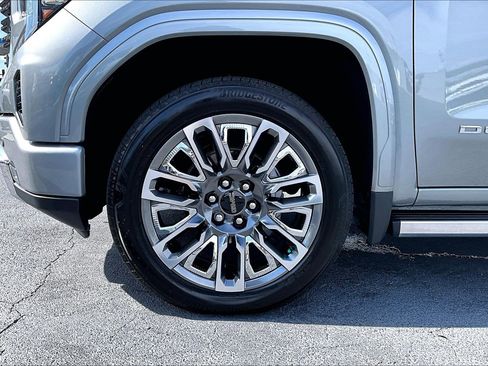 Used 2025 GMC Sierra 1500 Denali Ultimate AWD/4WD image 10