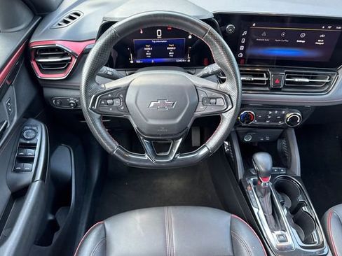 Used 2024 Chevrolet TrailBlazer RS image 16