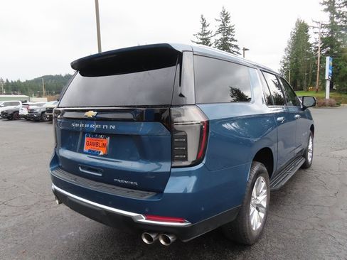 Certified 2025 Chevrolet Suburban Premier image 7
