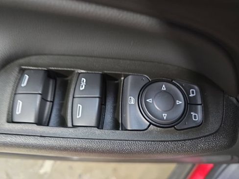 Used 2024 Chevrolet Equinox LT AWD/4WD image 27