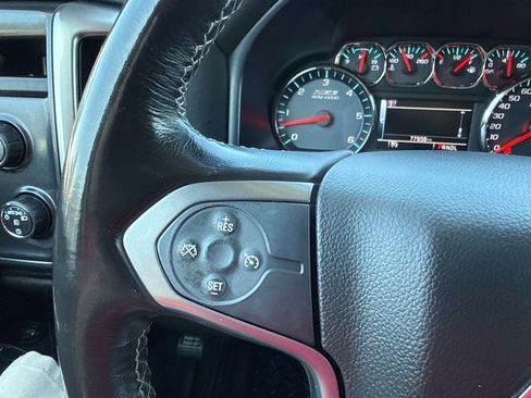 Used 2018 Chevrolet Silverado 1500 LT AWD/4WD image 24