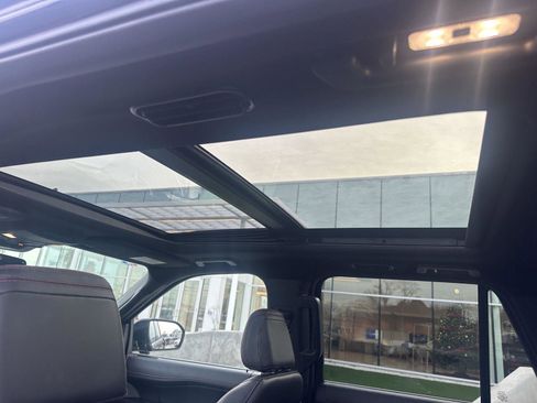 Used 2023 Ford Expedition Limited image 26