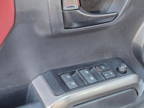 Used 2023 Toyota Tacoma SR5 image 7