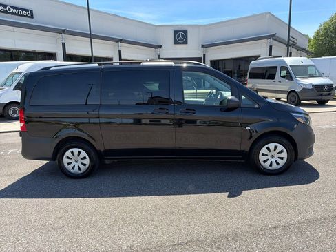 Used 2023 Mercedes-Benz Metris Passenger image 15