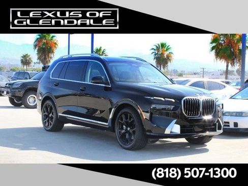 Used 2024 BMW X7 xDrive40i w/ Premium Package AWD/4WD image 1