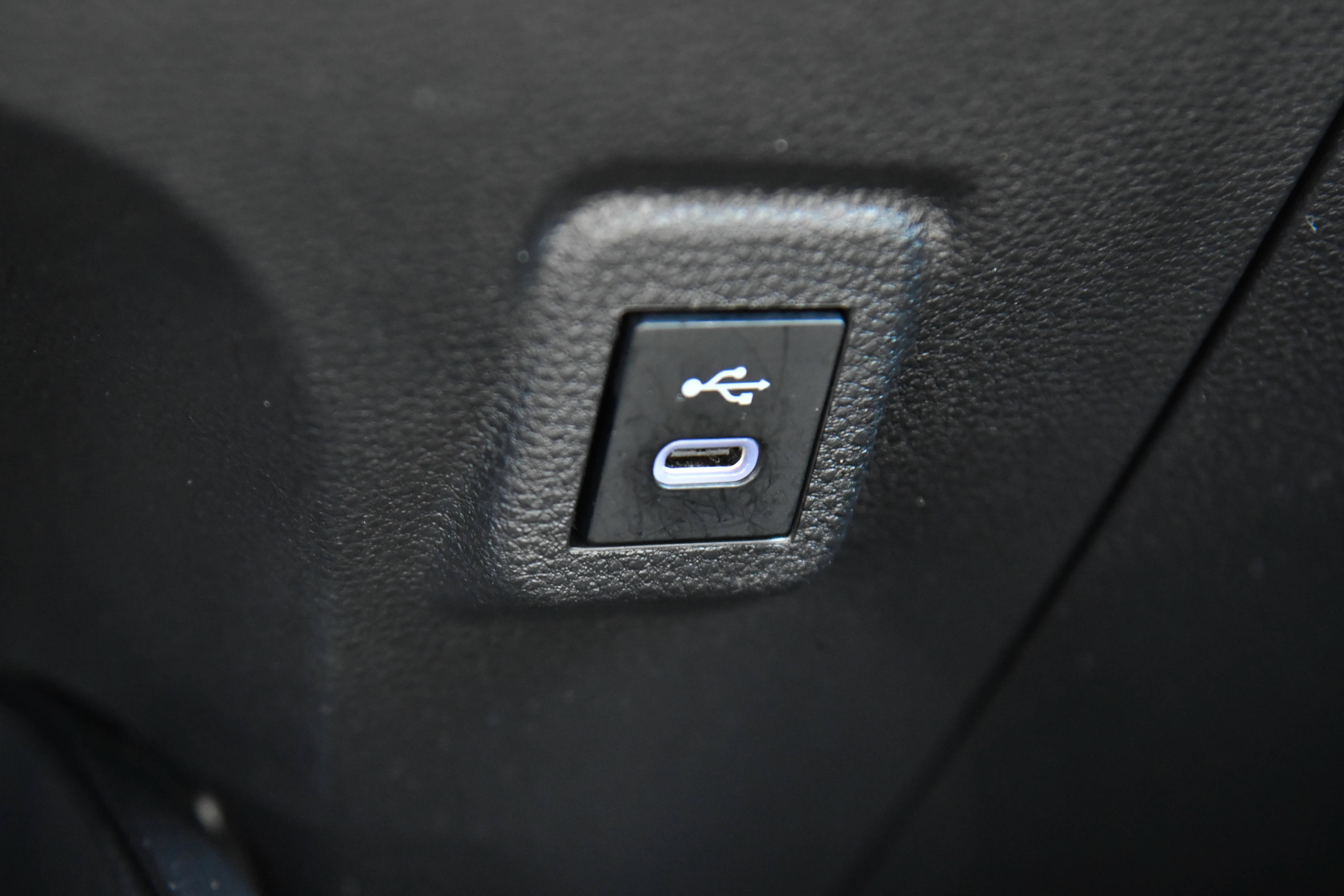 Used 2025 Toyota Corolla LE FWD image 24