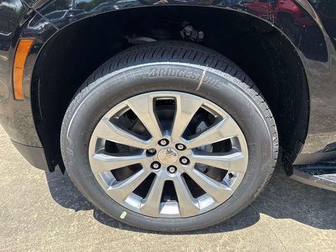 New 2026 Chevrolet Tahoe Premier w/ Sun And Tow Package AWD/4WD image 4
