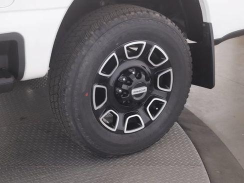 Used 2026 Ford F250 Platinum AWD/4WD image 14