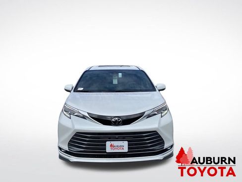 New 2026 Toyota Sienna Platinum AWD/4WD image 2