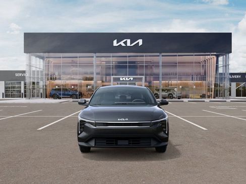 New 2026 Kia K4 FWD image 2