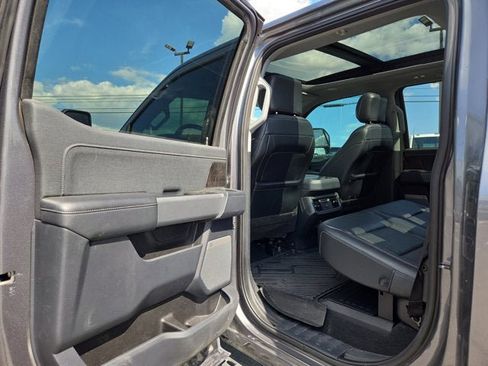 Used 2023 Ford F250 Lariat w/ Lariat Ultimate Package AWD/4WD image 12